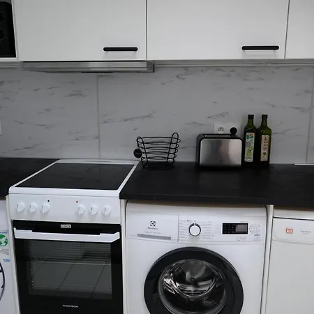 Loft Avec Piscine Interieure Et Jardin Ubytování v soukromí Melun