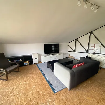 Ubytování v soukromí Loft Avec Piscine Interieure Et Jardin *